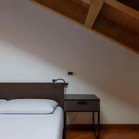 Bellissimo Bilocale Su Due Piani - Mirable Pm Appartement