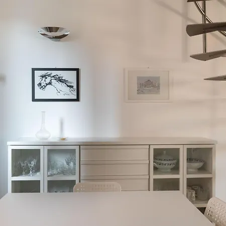 Bellissimo Bilocale Su Due Piani - Mirable Pm Apartman